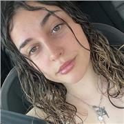 Siempre se me ha dado bien el castellano en el colegio y en la ESO, me dirijo a niños desde primaria y a la ESO